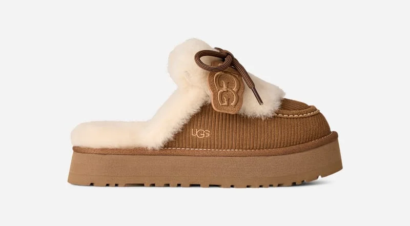 ® Women's Disquette Heritage Sheepskin in Chestnut - 1