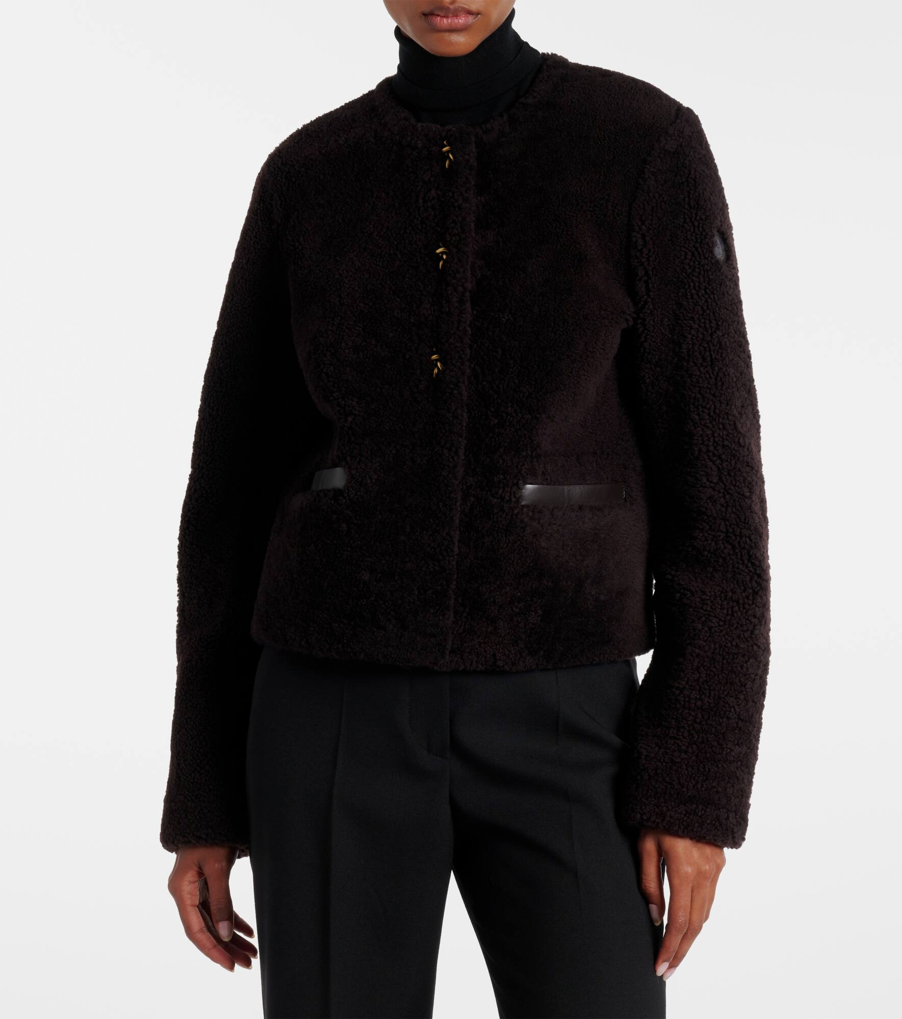 Cropped leather-trimmed down jacket - 7