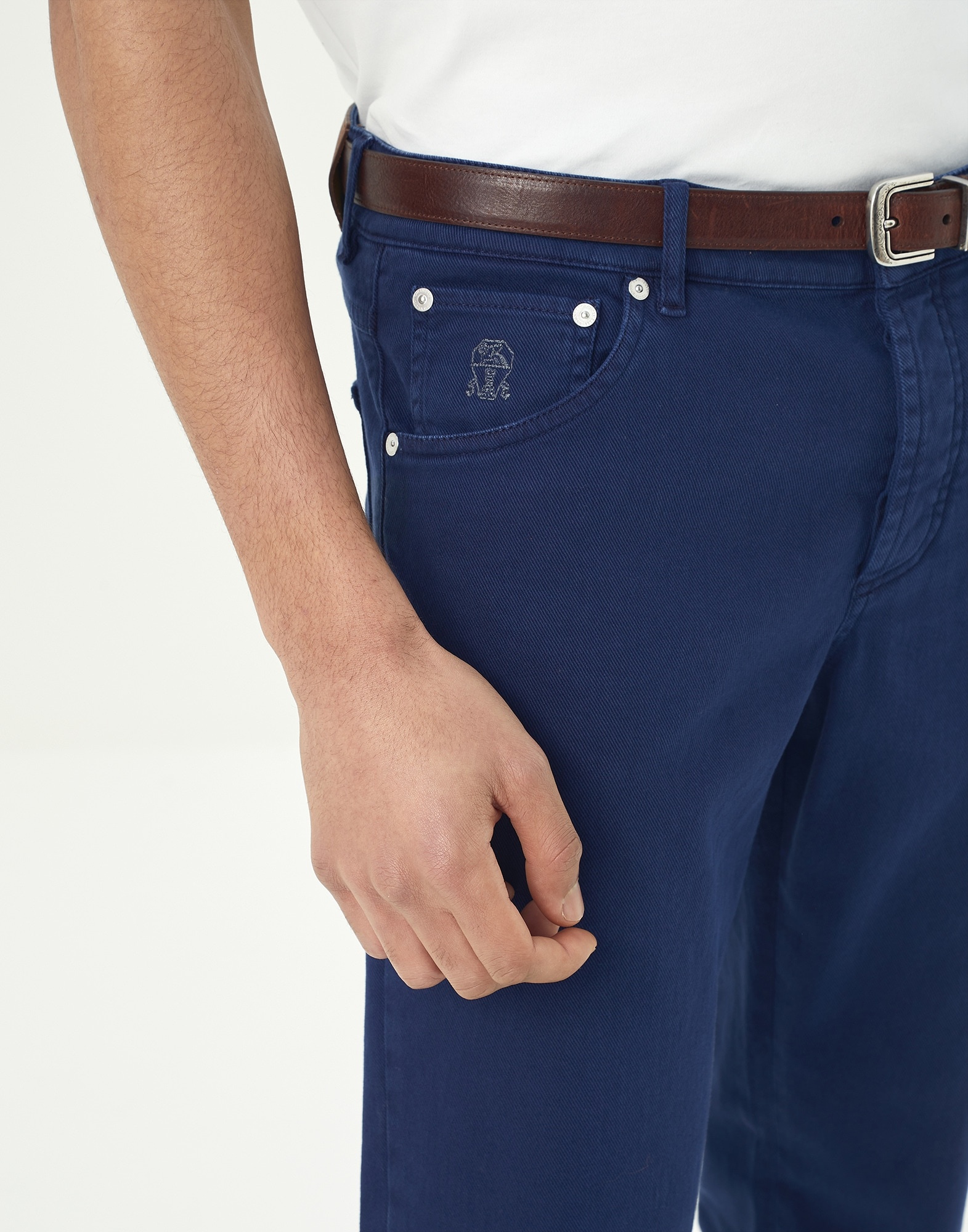 Lightweight dyed denim slim fit five-pocket trousers - 3