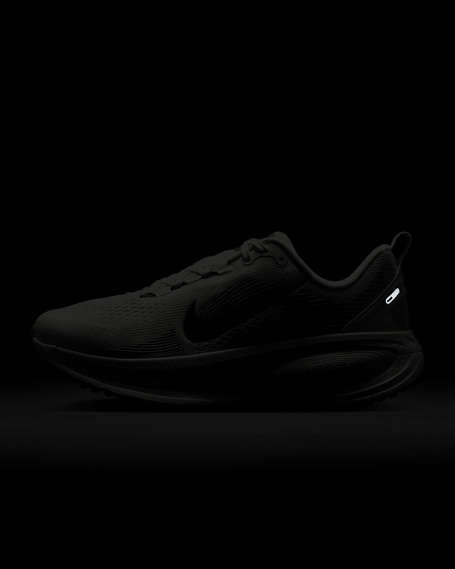 Nike Vomero 18 Women's Road Running Shoes - 10