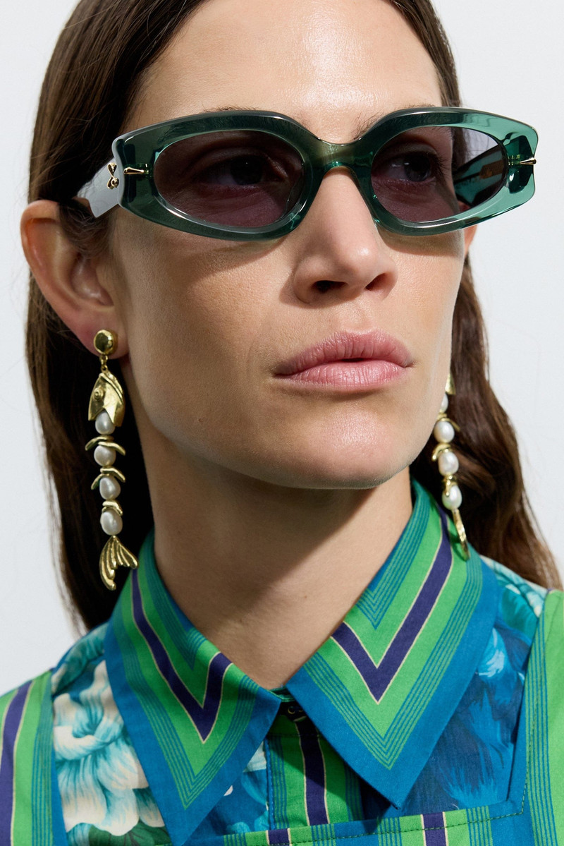 ALÉMAIS Le Specs Lunar Sage Green outlook