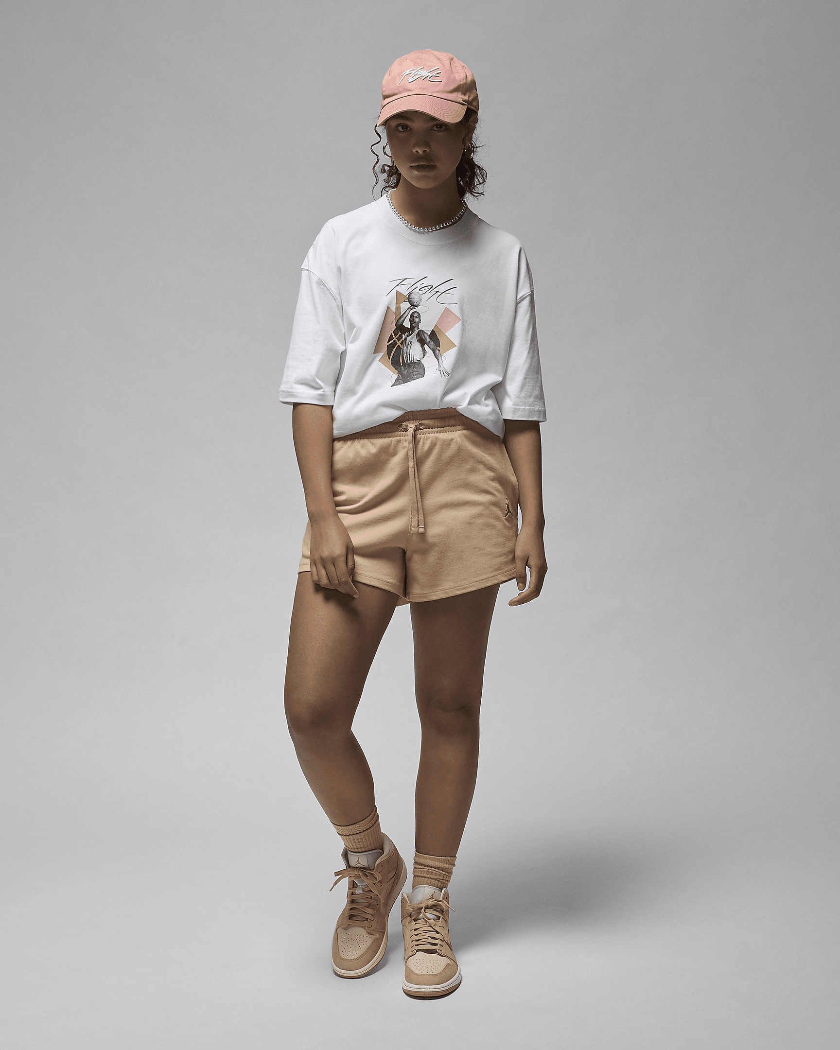 Jordan Women's Oversized Graphic T-Shirt - 5