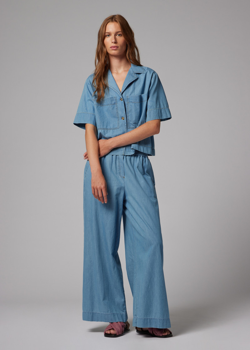 Women's Chambray Patch-Pocket Short Sleeve Shirt 8
