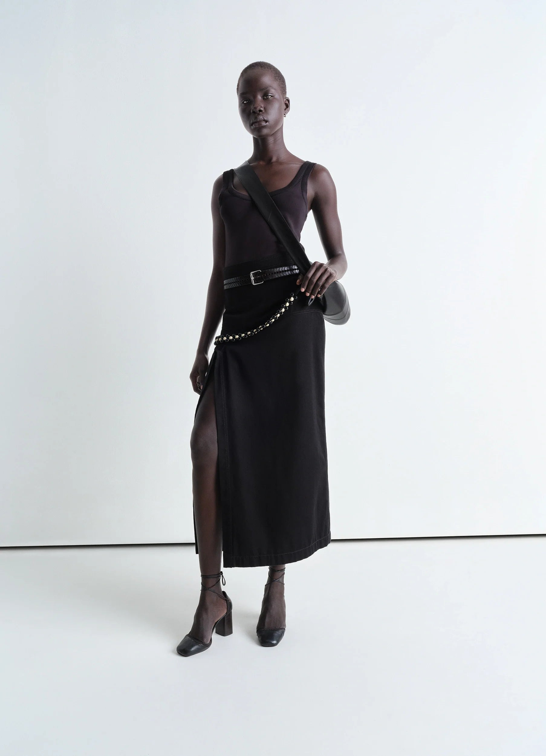 SKIRT WITH SLIT - 2