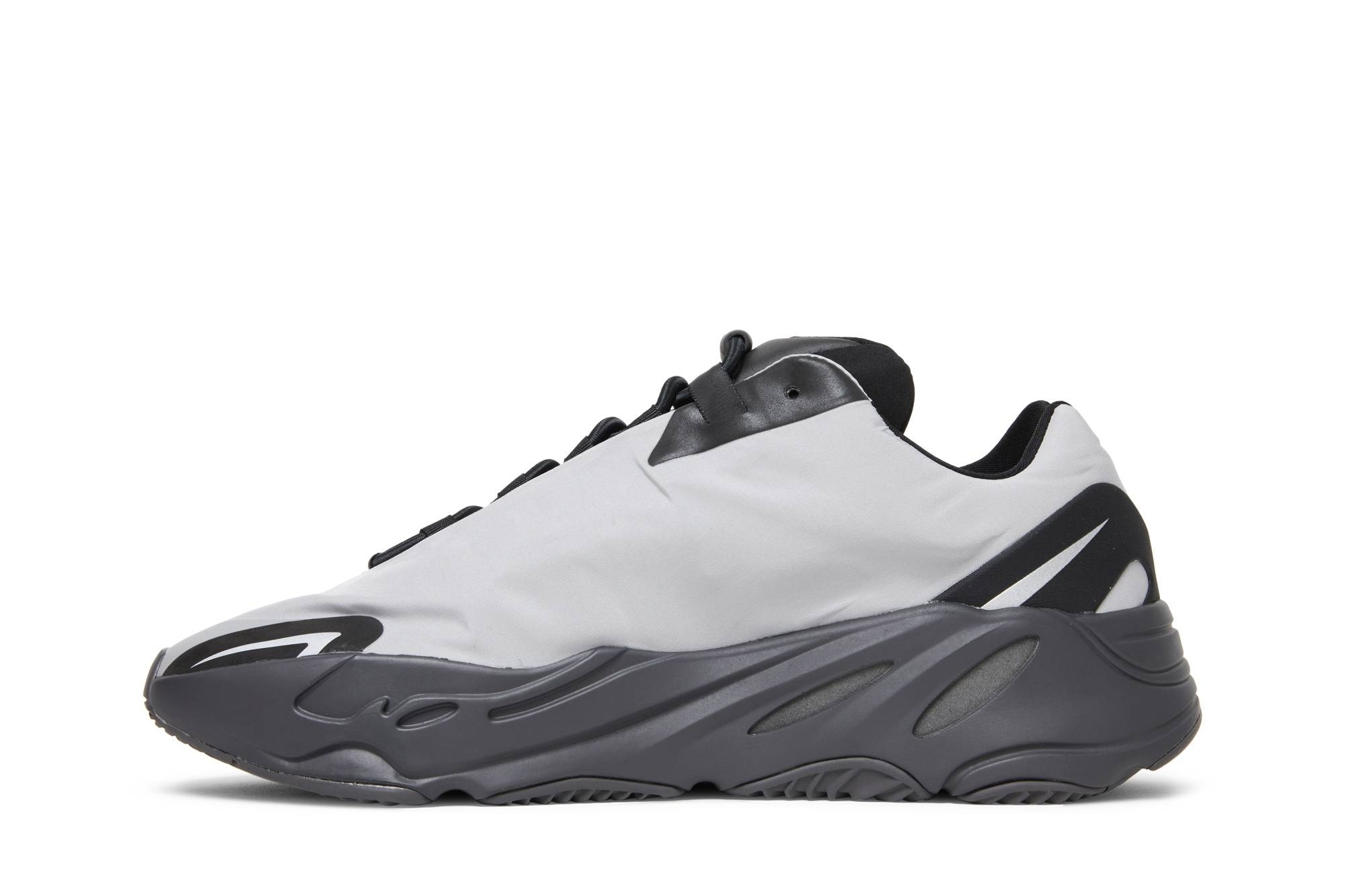 Yeezy Boost 700 MNVN 'Metallic' - 3