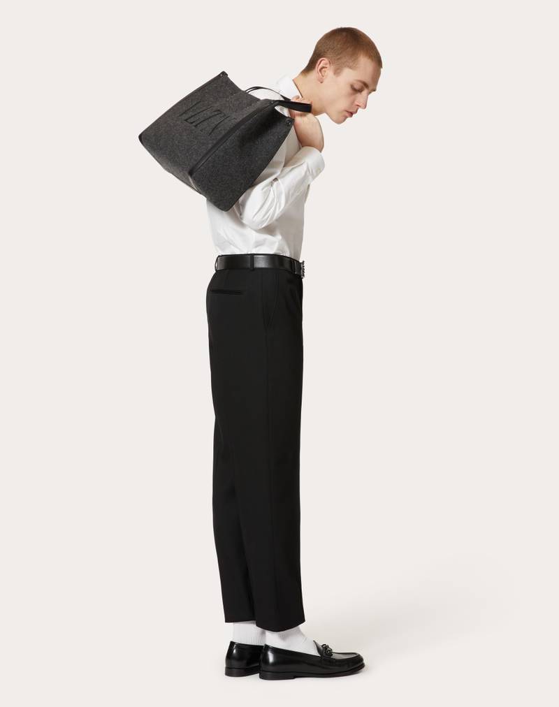 Valentino VLTN MEDIUM FELT SHOPPER outlook