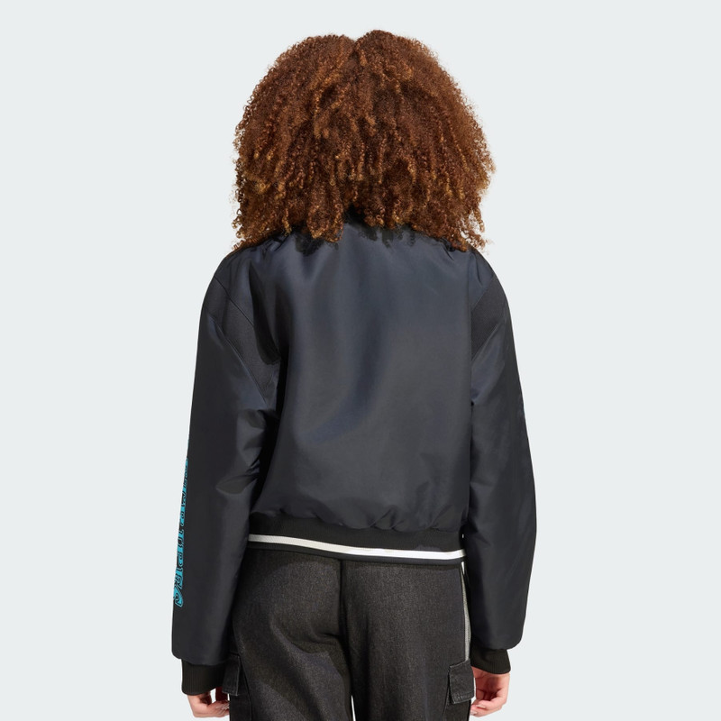 BOMBER JACKET WITH BADGES 3