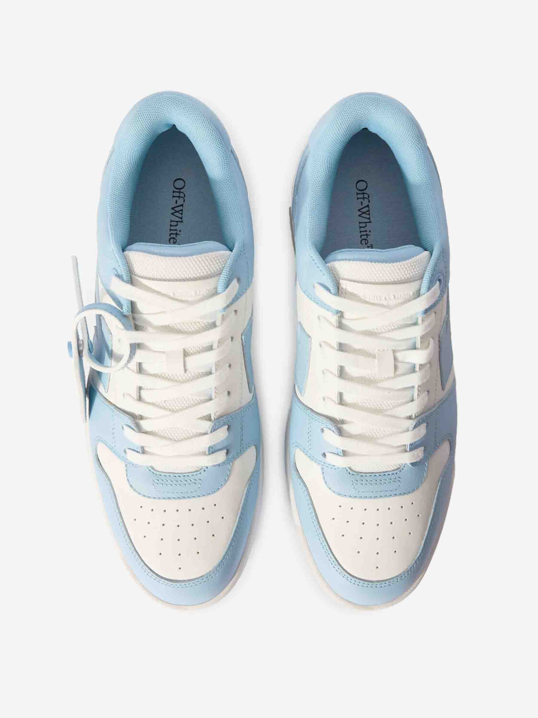 SNEAKERS OUT OF OFFICE - 3