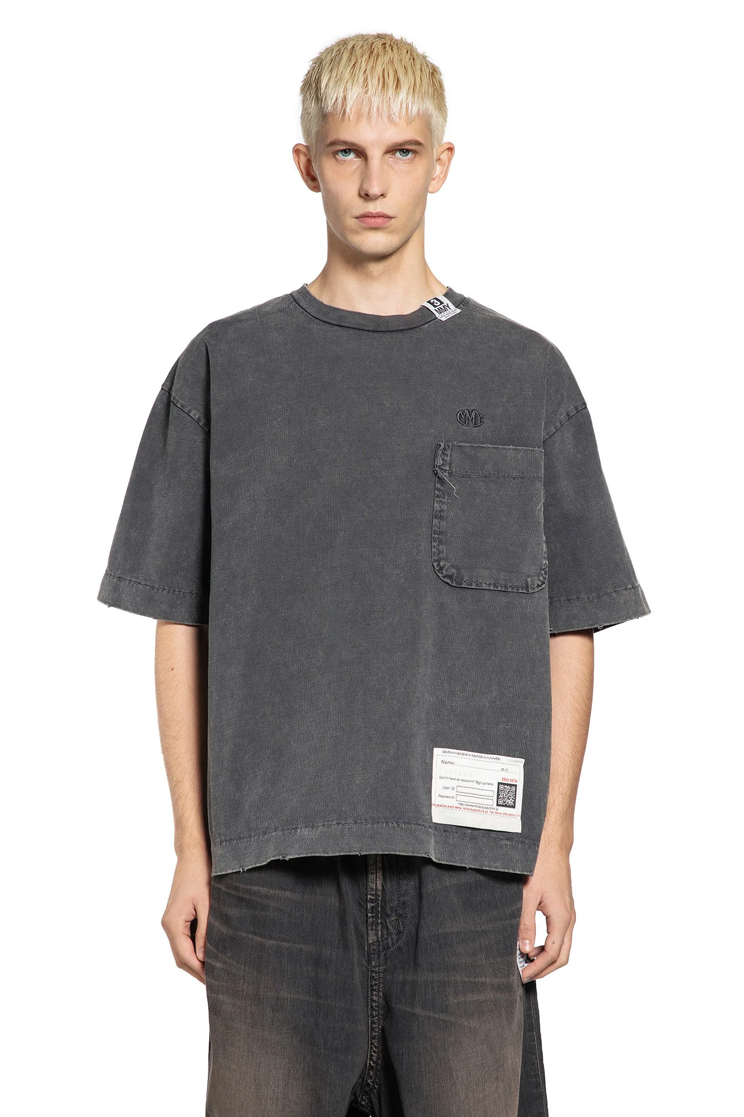 Amateur Sewn Tee - 1