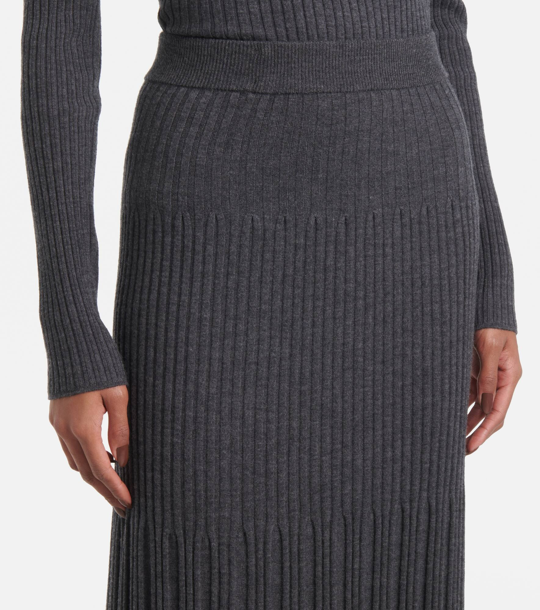 Merino ribbed-knit wool maxi skirt - 4