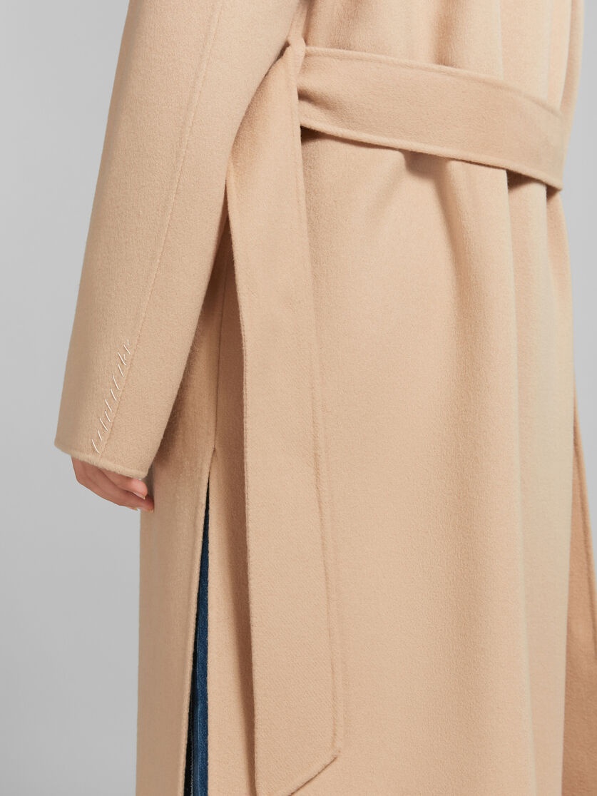 CAMEL WOOL AND CASHMERE TRENCH COAT - 5