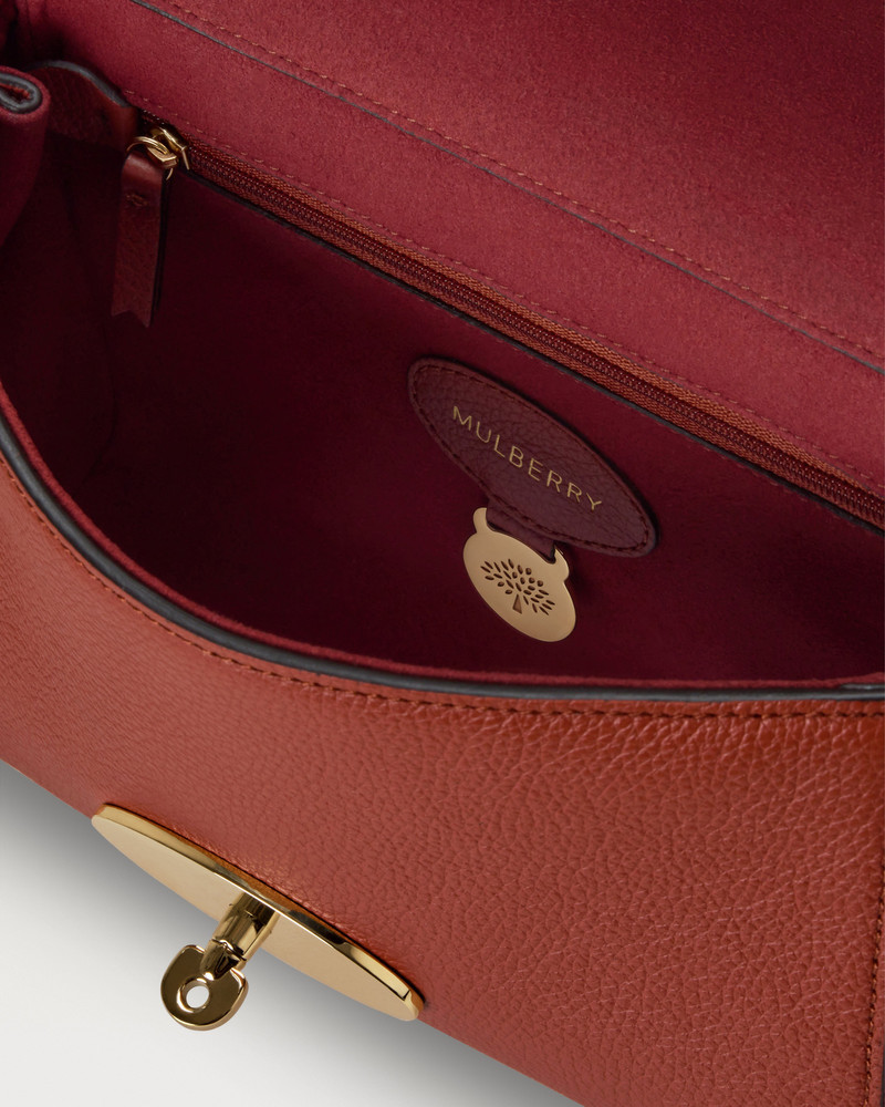 Lily
Rust Small Classic Grain 5