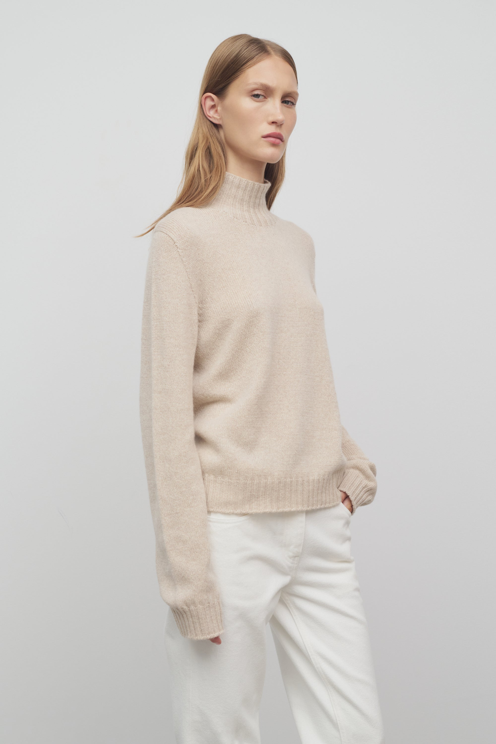 Kensington Turtleneck in Cashmere - 3