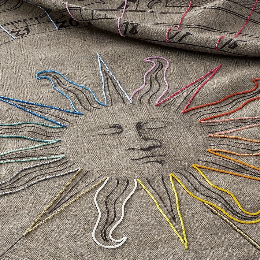 Astrologie Chromatique embroidered shawl 140 - 3