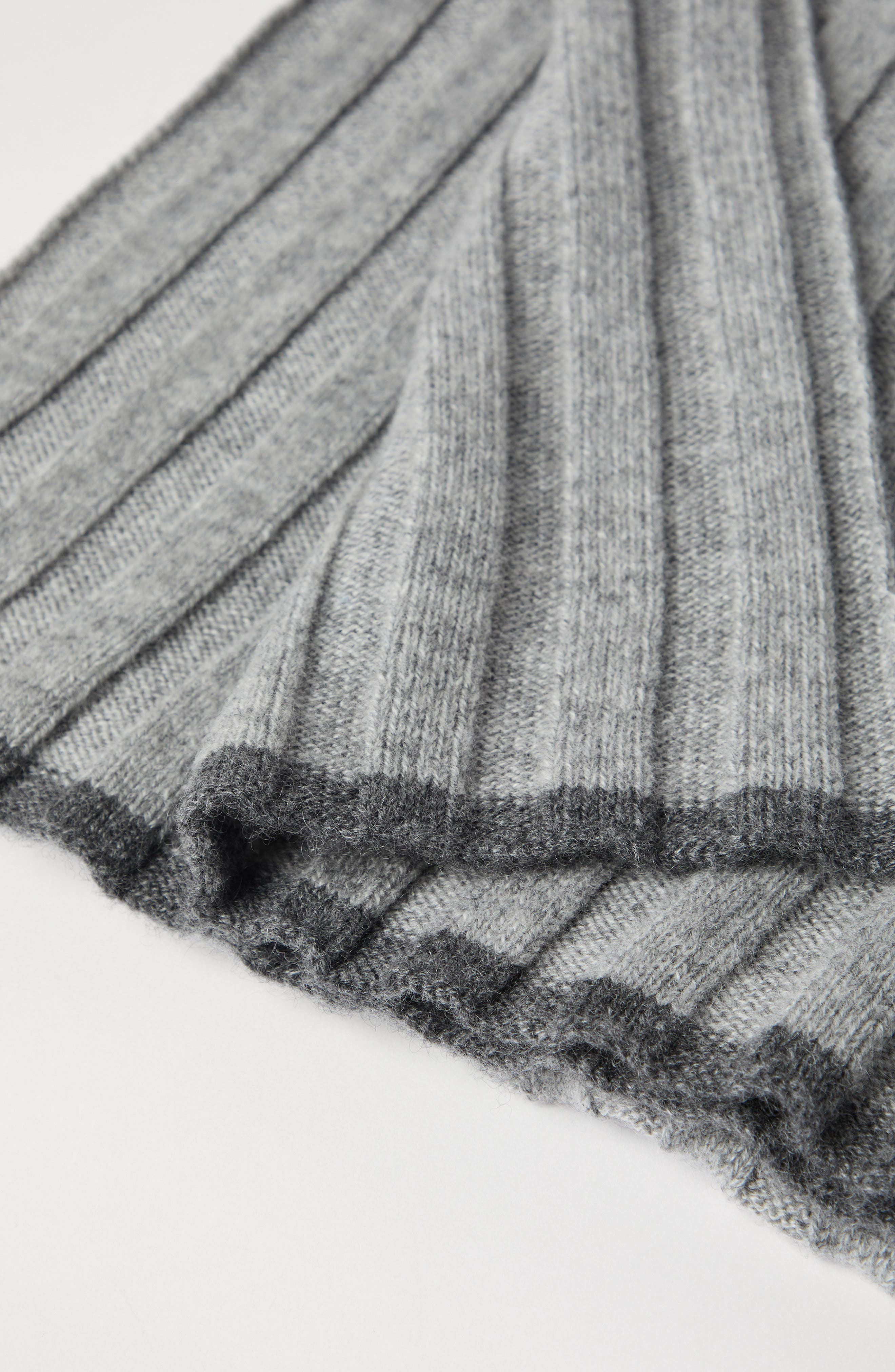 Brunello Cucinelli Cashmere scarf in Light Grey at Nordstrom - 4