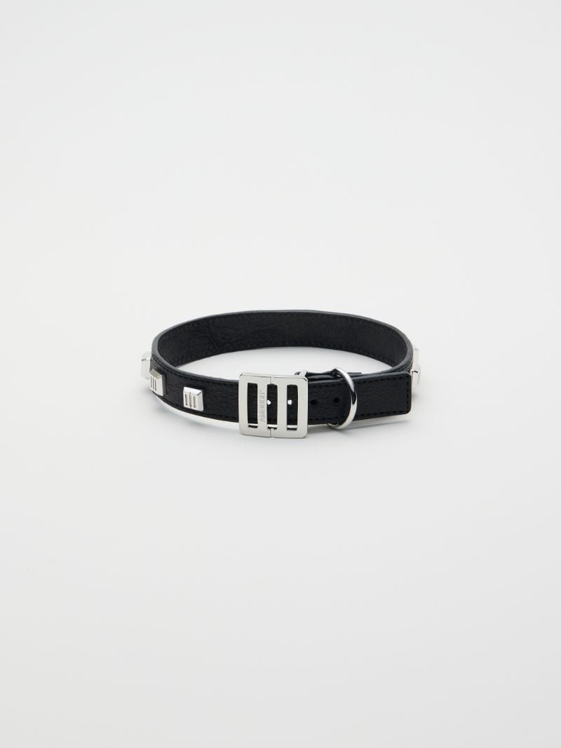 MONOGRAM STUD CHOKER 1