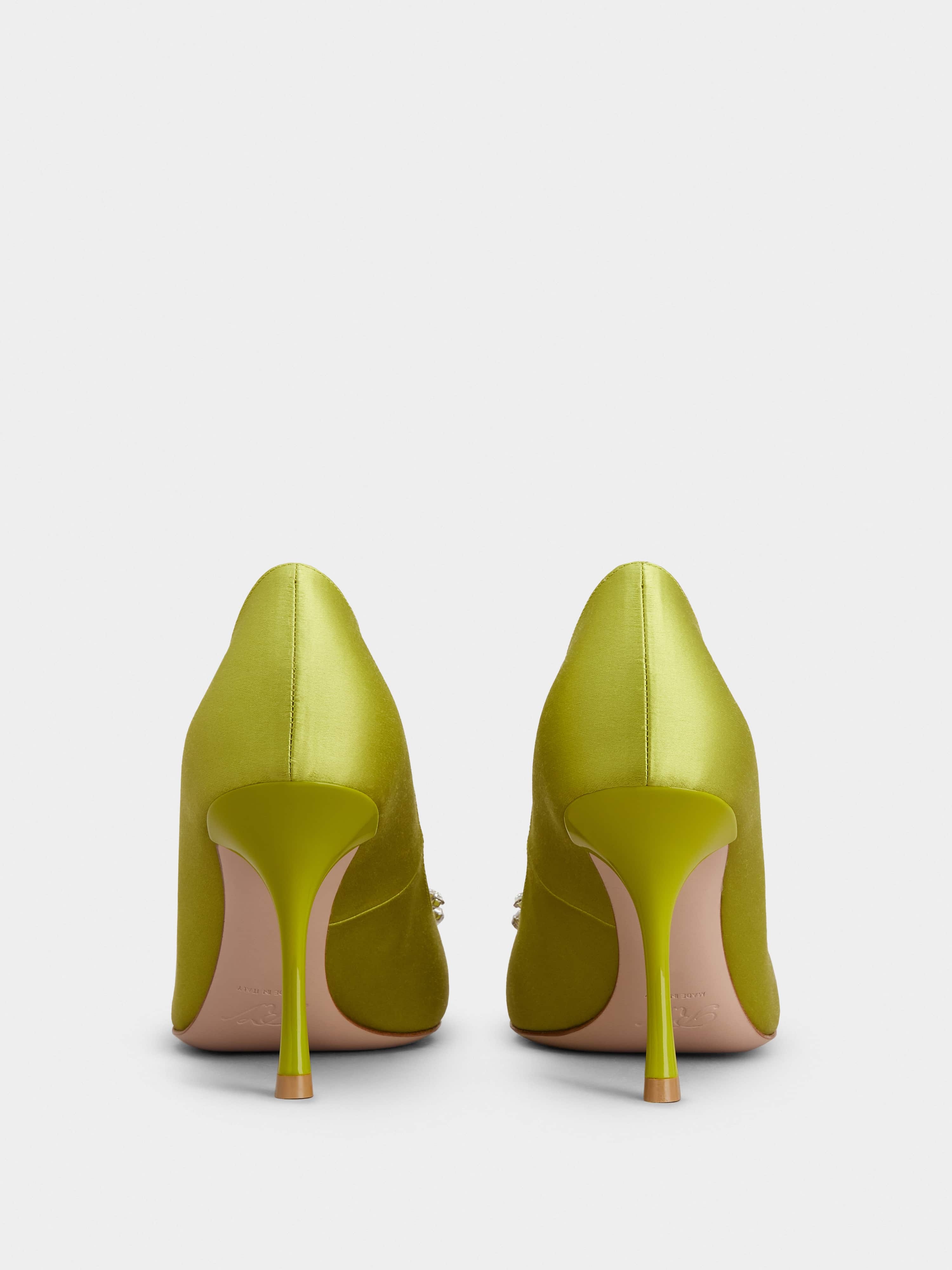 RV Bouquet Strass Buckle Pumps in Satin - 5