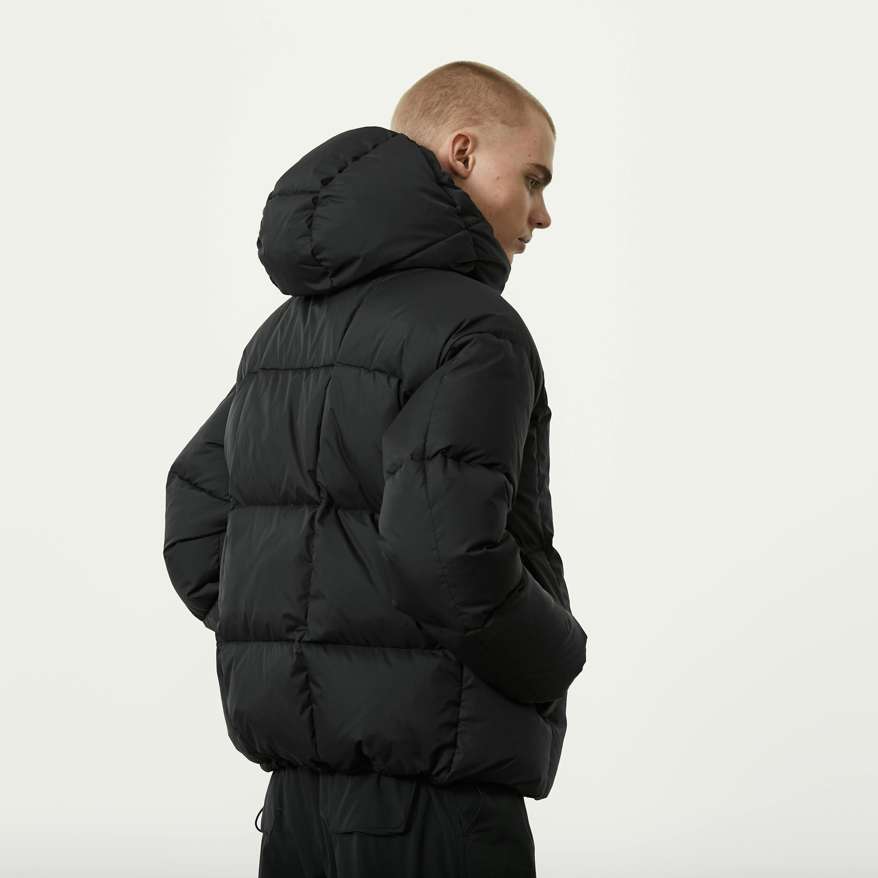 Dyngja Down Jacket (Unisex) - 11