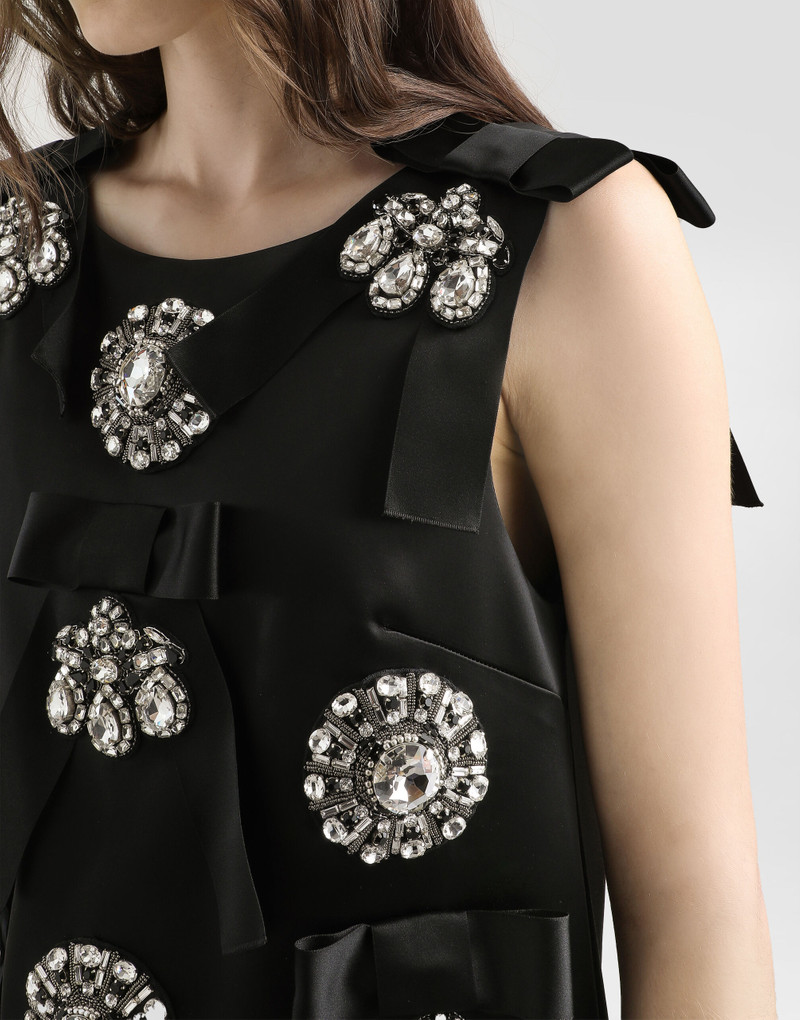 Dress with embroidery 6