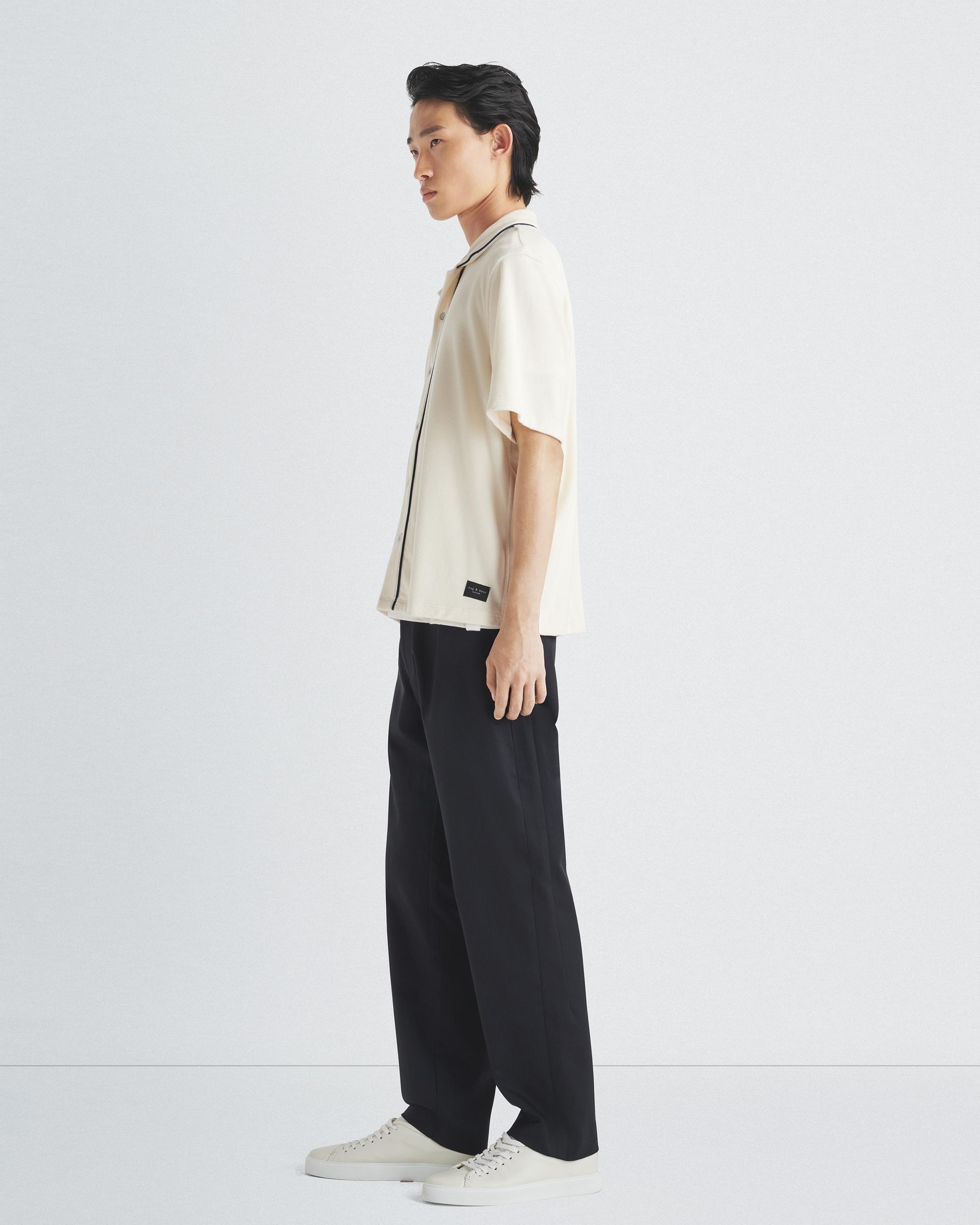 Avery Toweling Shirt
Classic Fit Button Down - 4