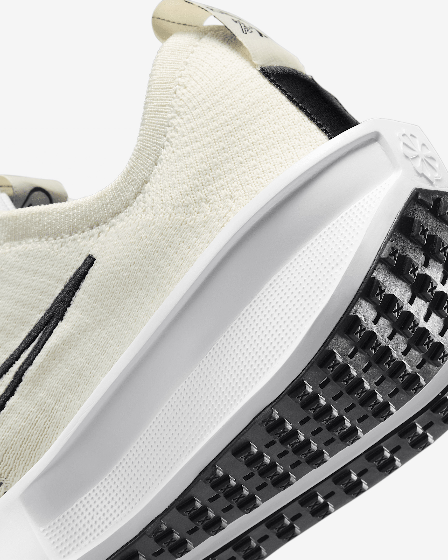 Nike Interact Run Women's Road Running Shoes - 8