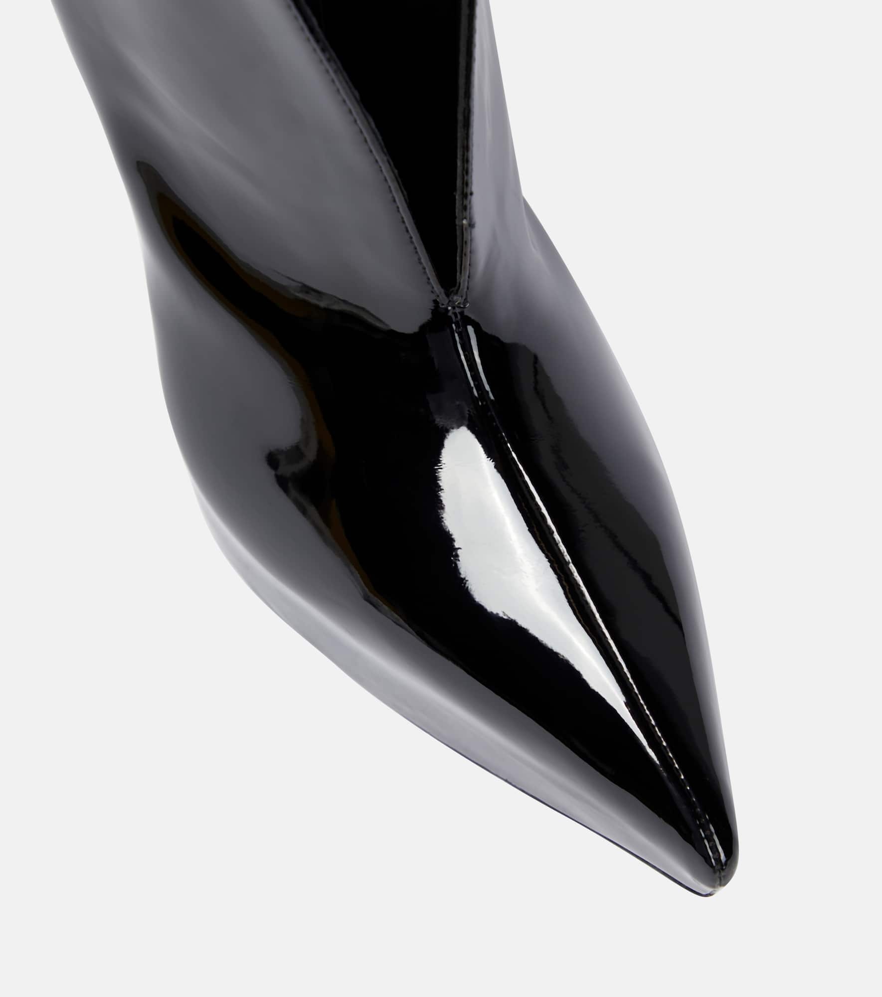 Booties Slick patent leather ankle boots - 6