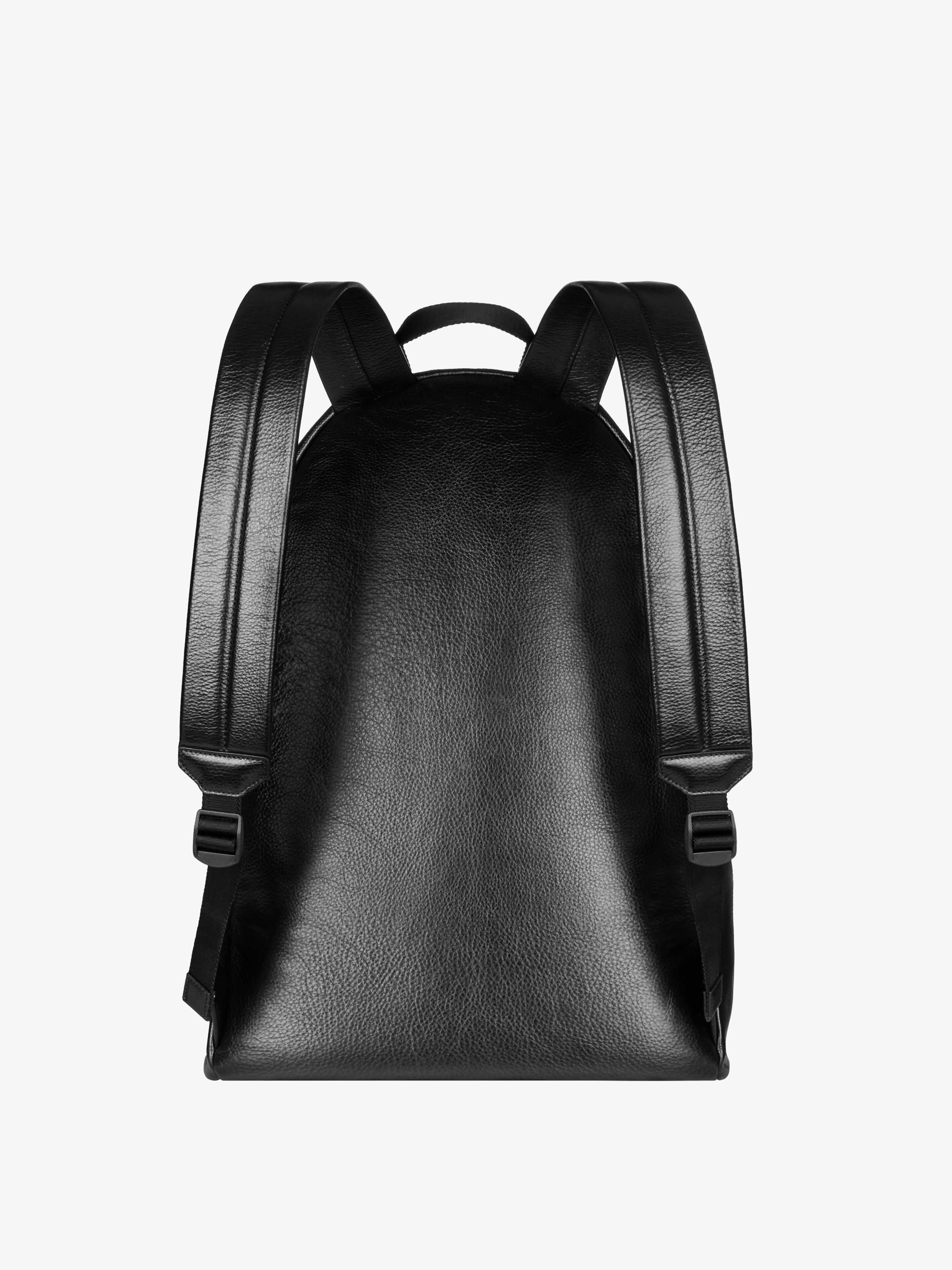 OVERSIZED ESSENTIAL U BACKPACK IN GRAINED LEATHER - 4