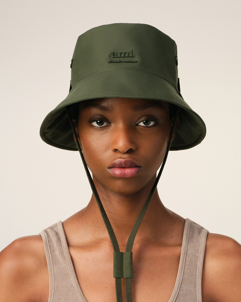 AMI Paris GREEN WATER-REPELLENT STRING BUCKET HAT outlook