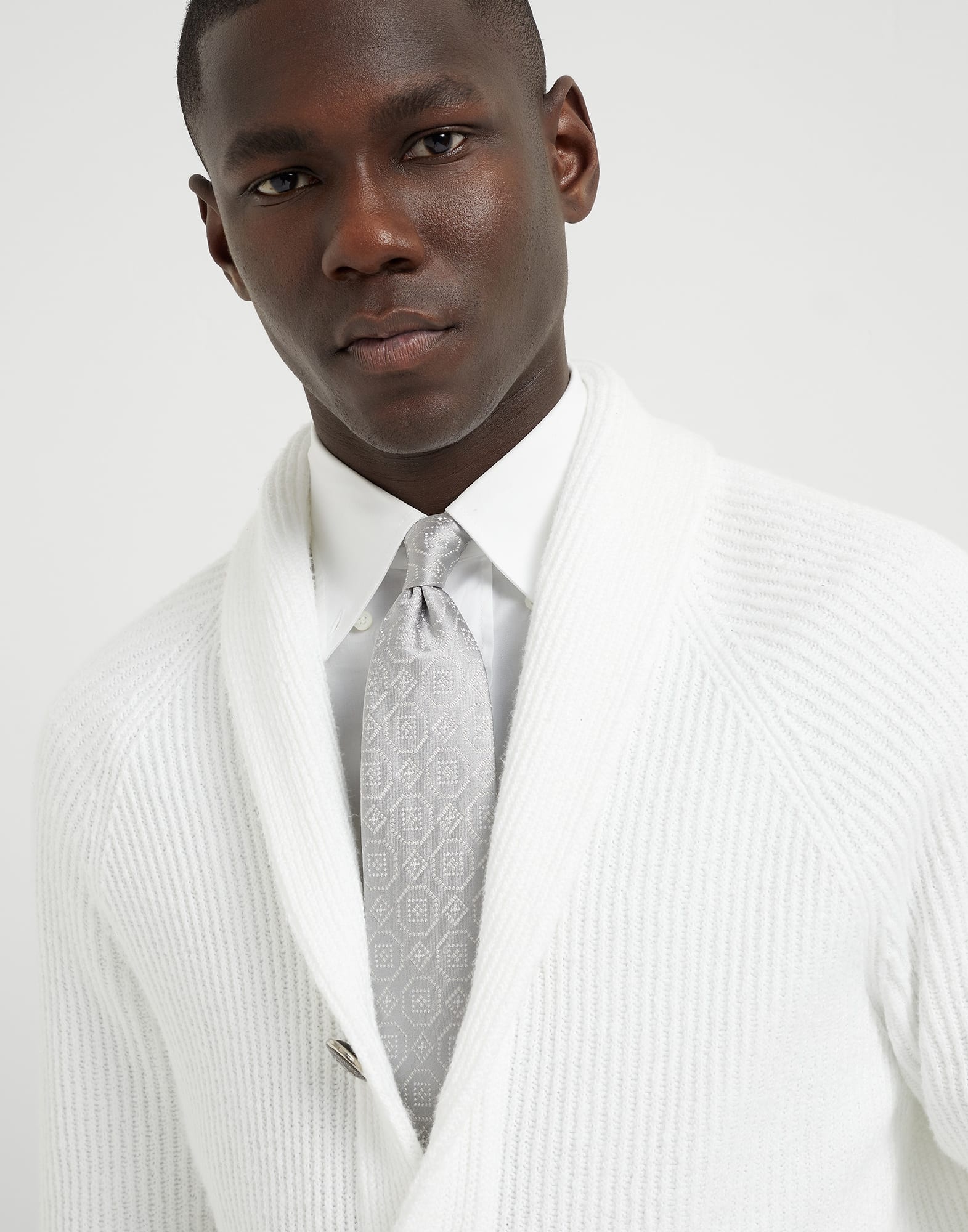 Silk tie with geometric pattern - 3