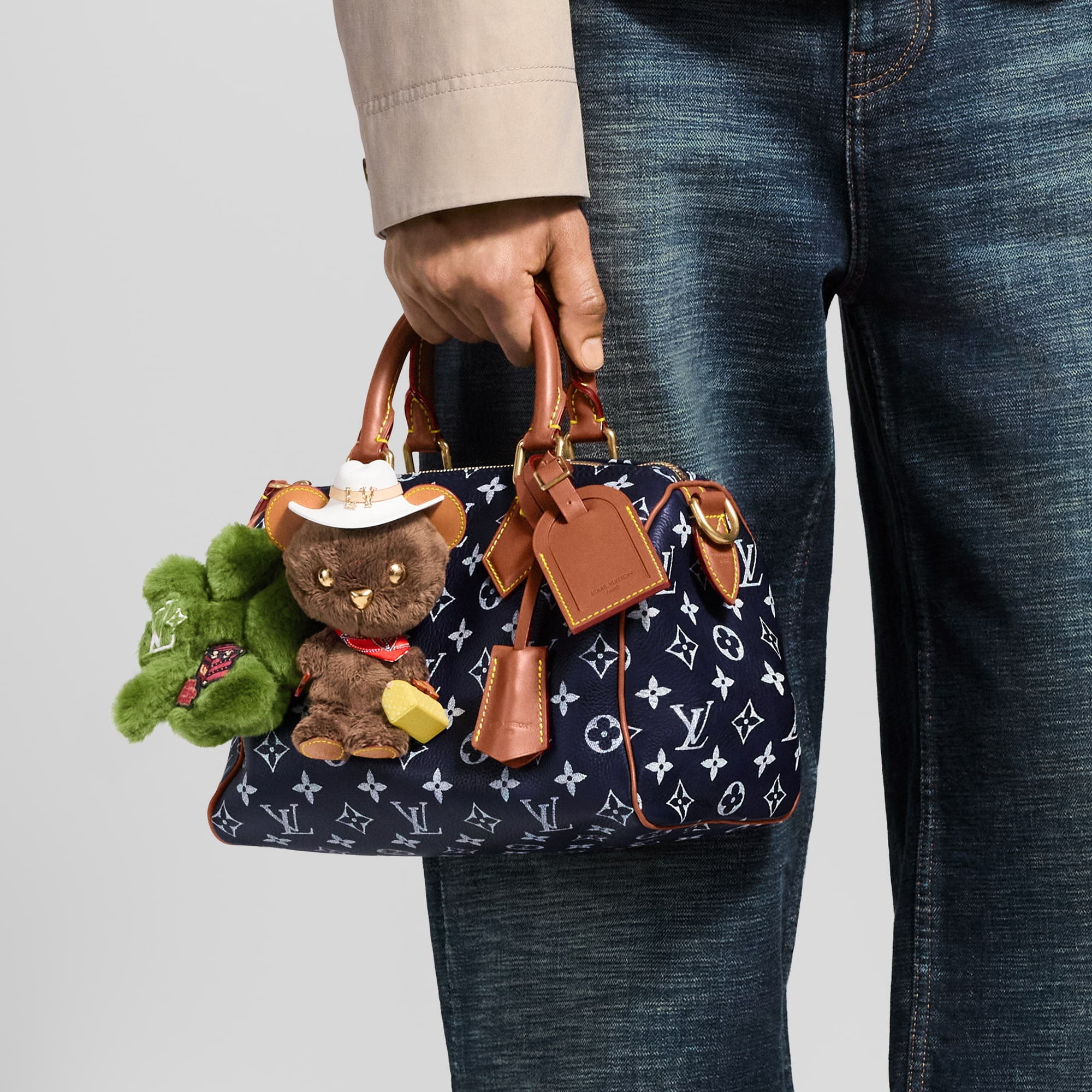 LV Lucky Trefoil Bag Charm - 4