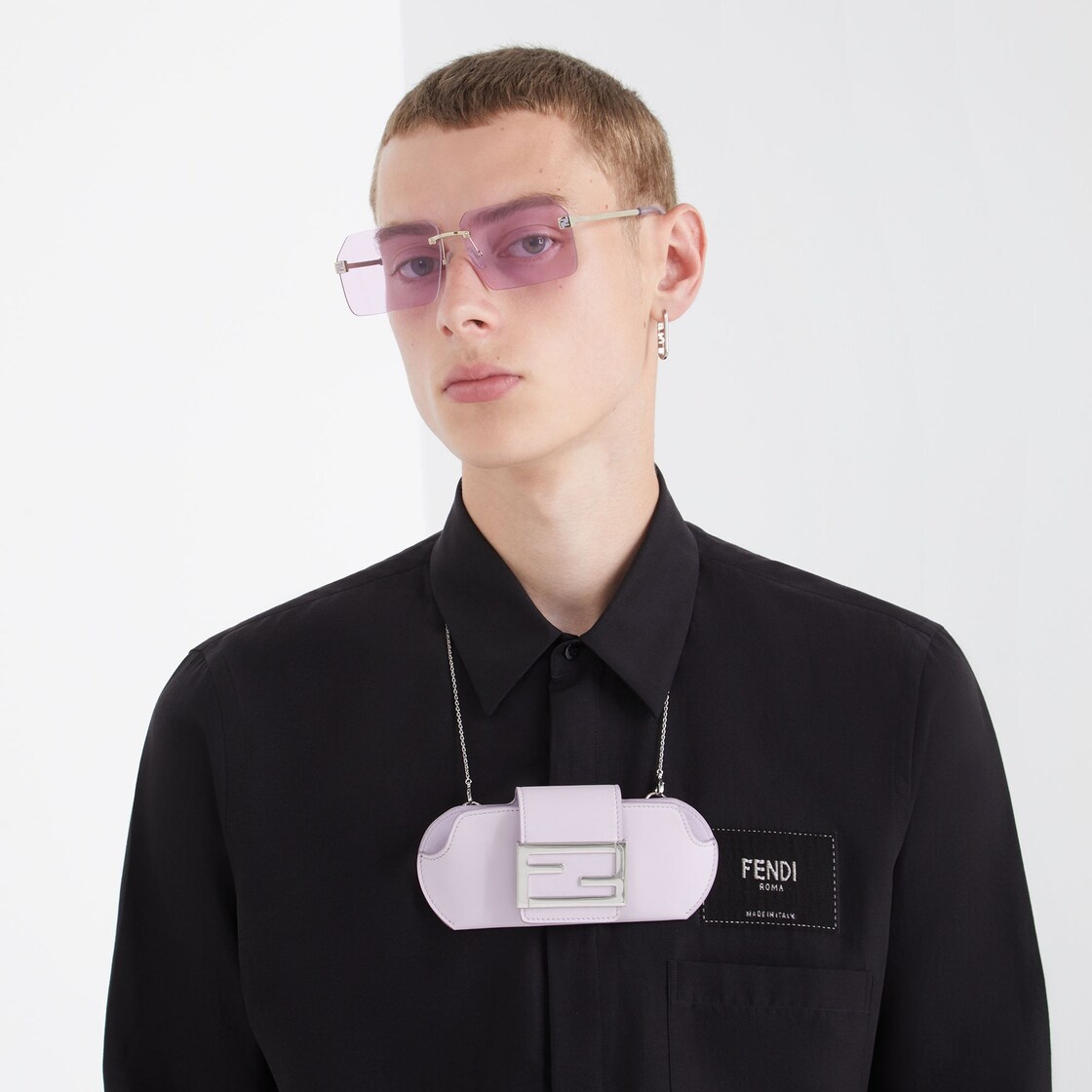 These rectangular sunglasses were presented in the Spring Summer 2022 fashion show and feature pink- - 4