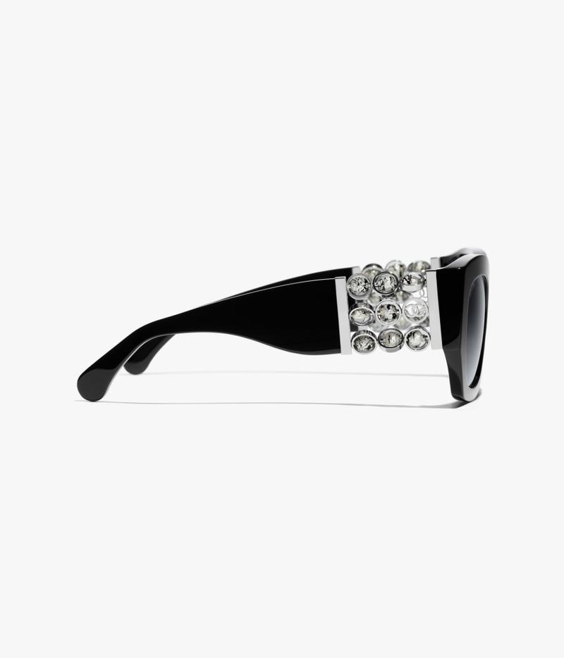 CHANEL Butterfly Sunglasses outlook