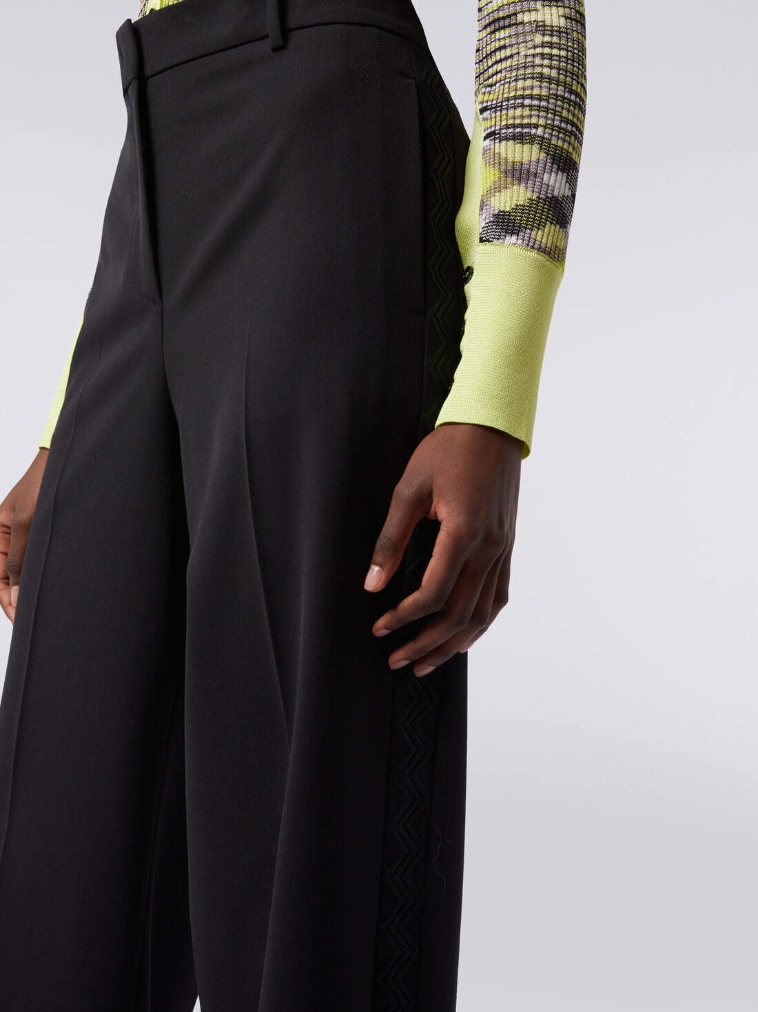 Classic wool and technical fabric trousers - 5