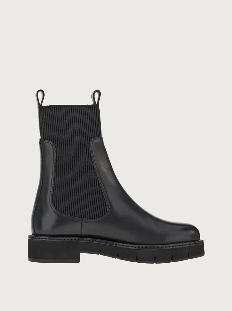CHELSEA BOOT 4