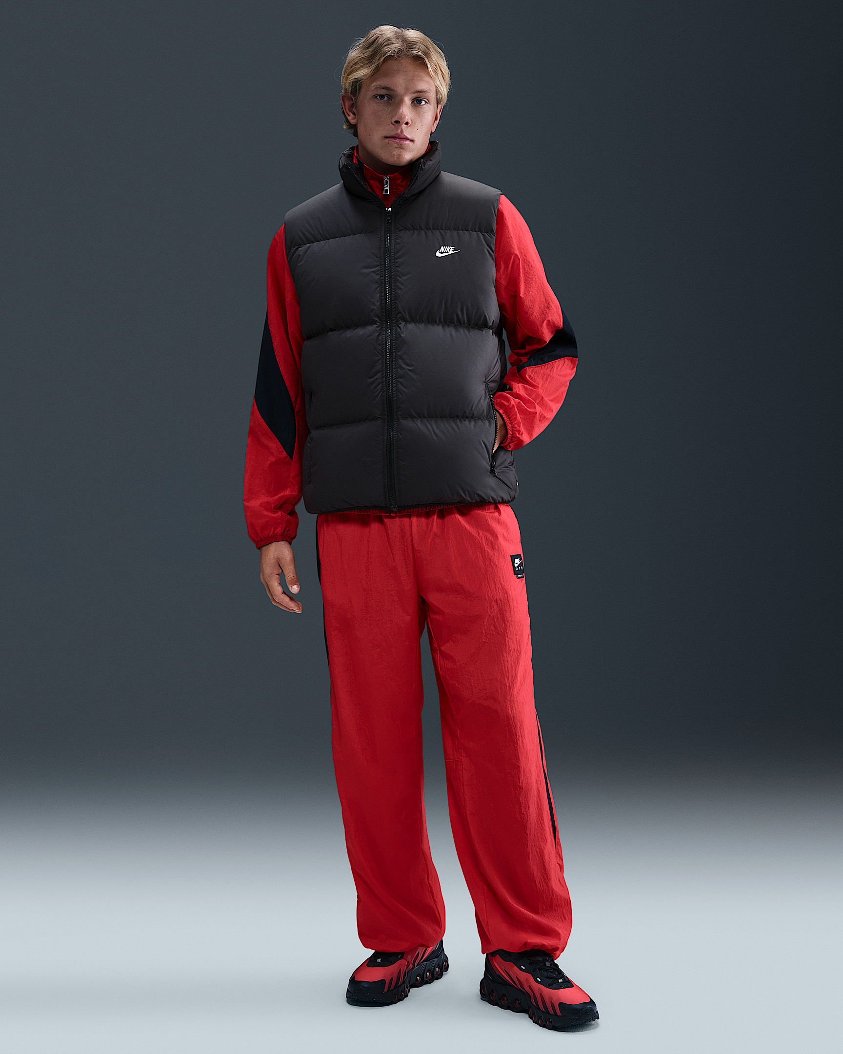 Nike Sportswear Club Men's Therma-FIT Puffer Vest - 4