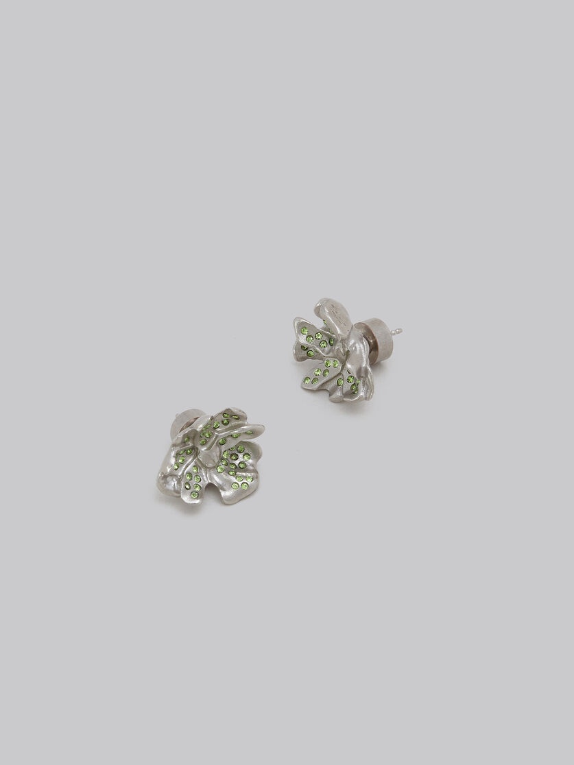 METAL FLOWER STUD EARRINGS WITH GREEN CRYSTALS - 4