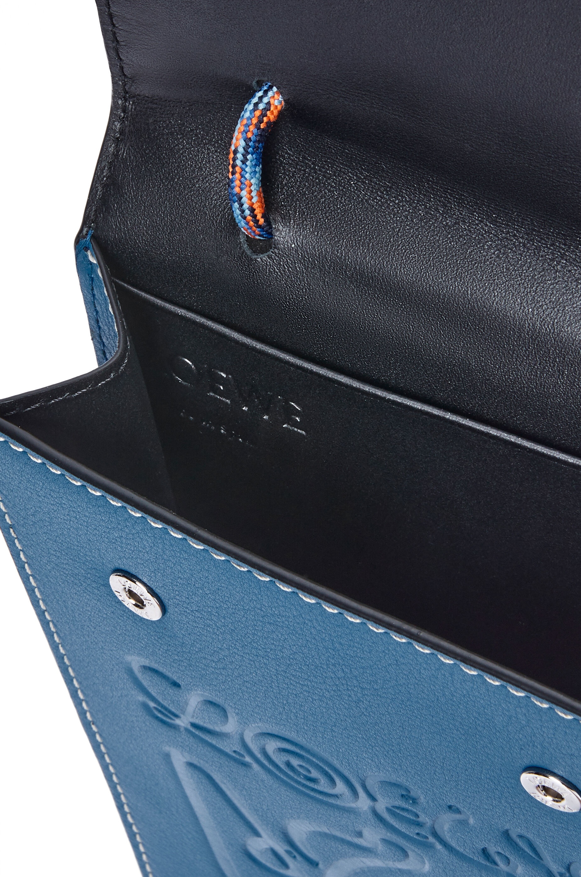 Neck pocket in classic calfskin - 5