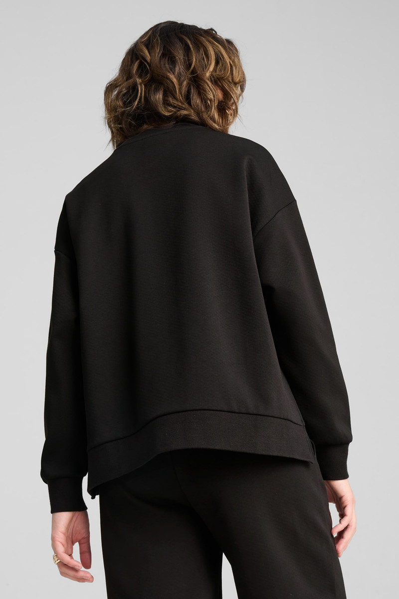 Wardrobe Essentials Women's Oversized Crew Sweatshirt 6