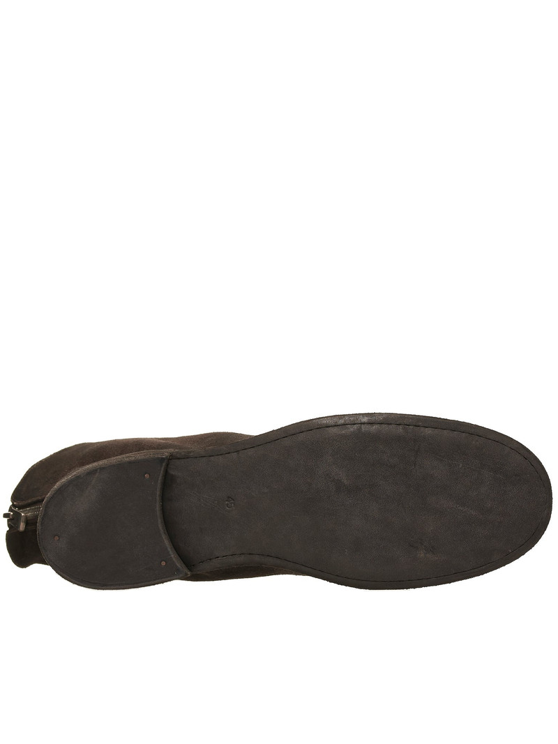 round-toe leather boots 10