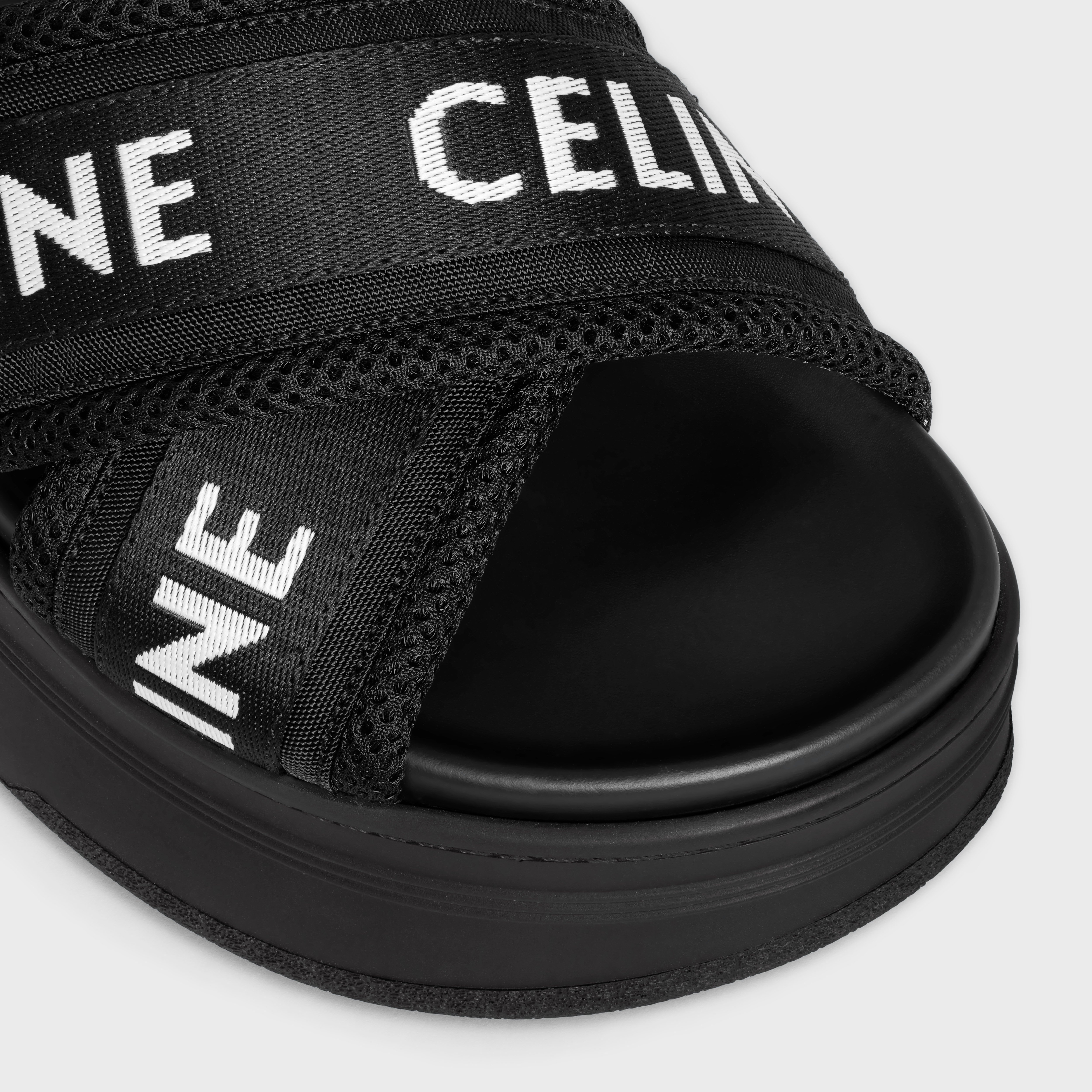 【安心の国内発】CELINE セリーヌ BLOCK SLIDE サンダル 厚底 大人気☆【CELINE】BLOCK SLIDE ブラック 厚底 サンダル