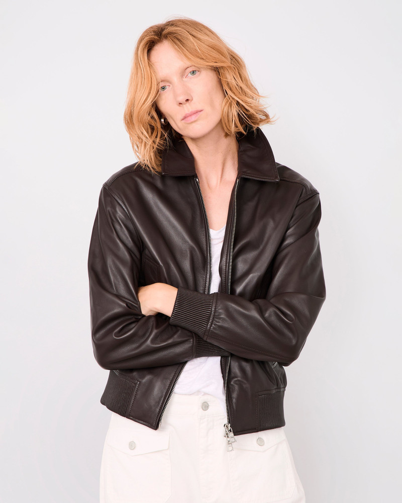 DARA BOMBER 1