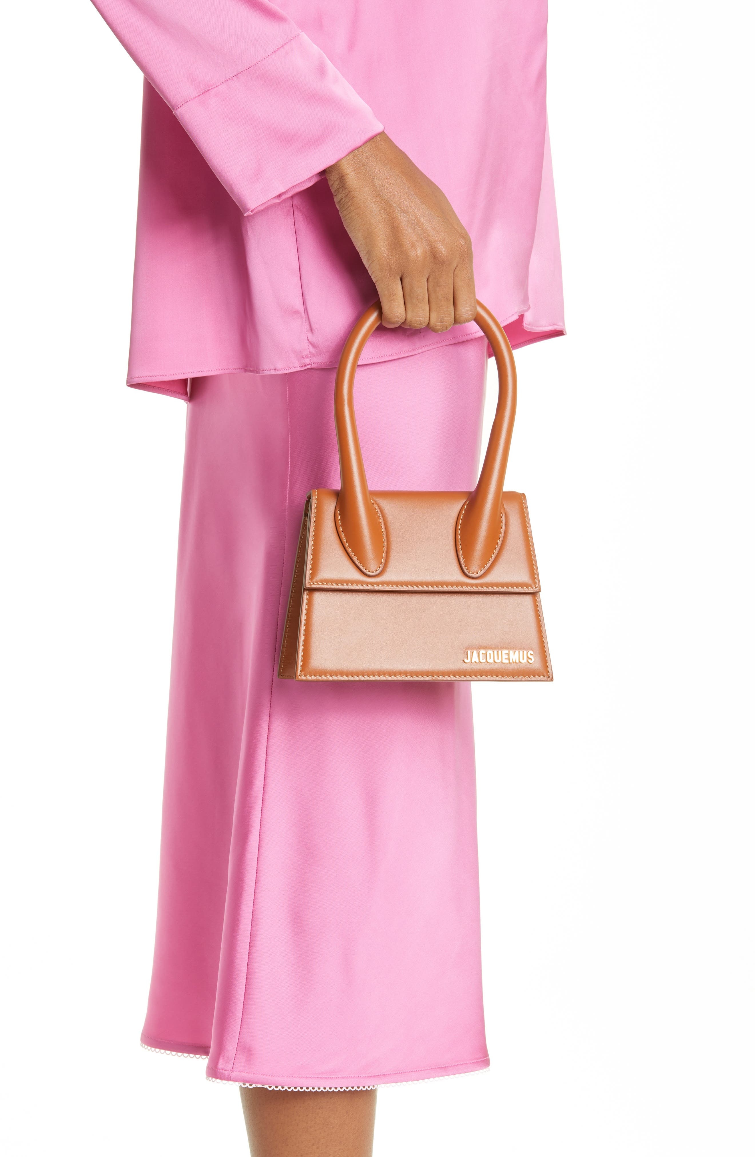 Jacquemus Le Chiquito Moyen Leather Top Handle Bag in Light Brown at Nordstrom - 3