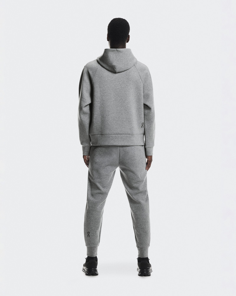 On Focus Tech Hoodie outlook
