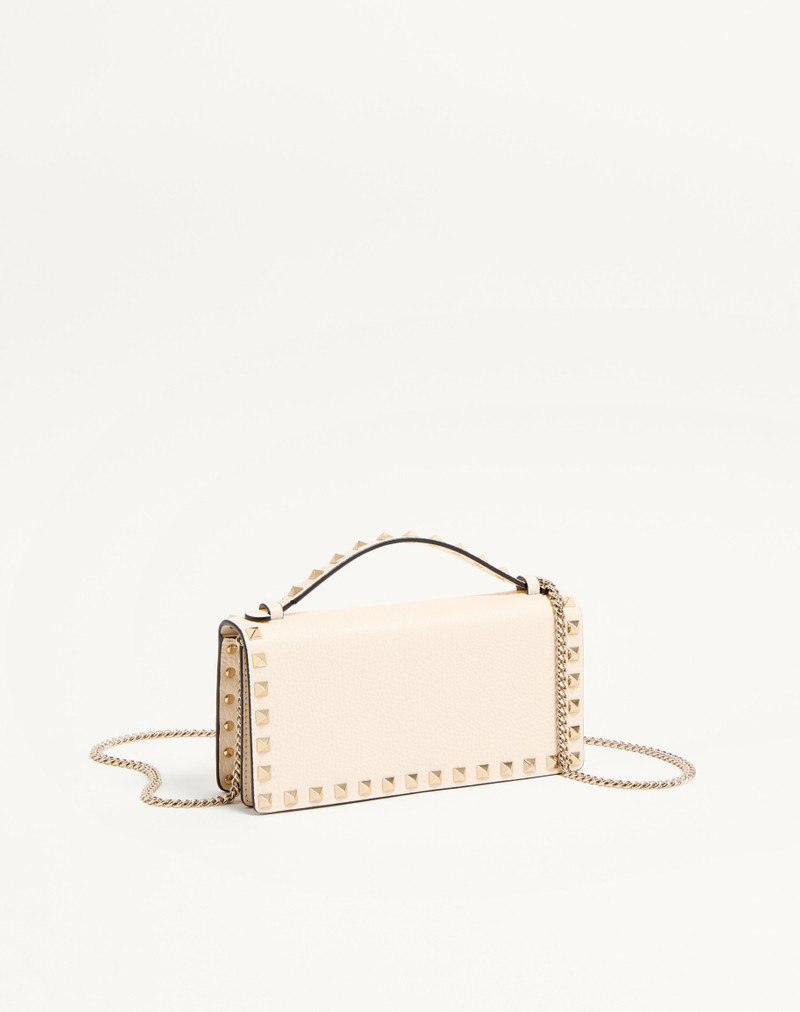 Valentino ROCKSTUD WALLET WITH CHAIN IN GRAINY CALFSKIN outlook