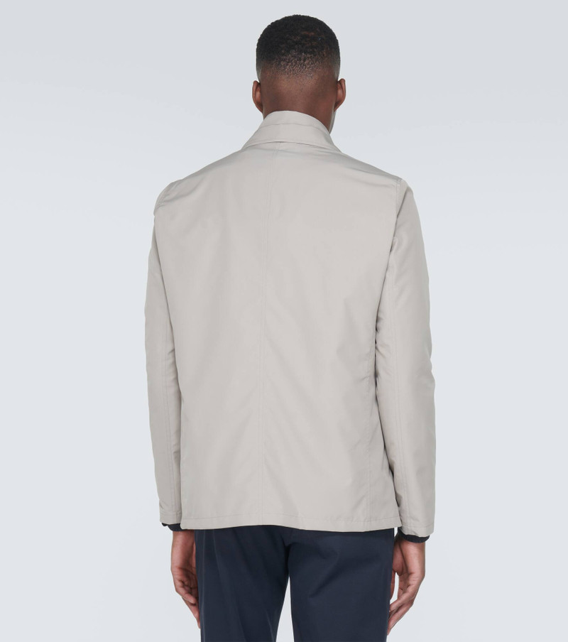Byron blazer 4