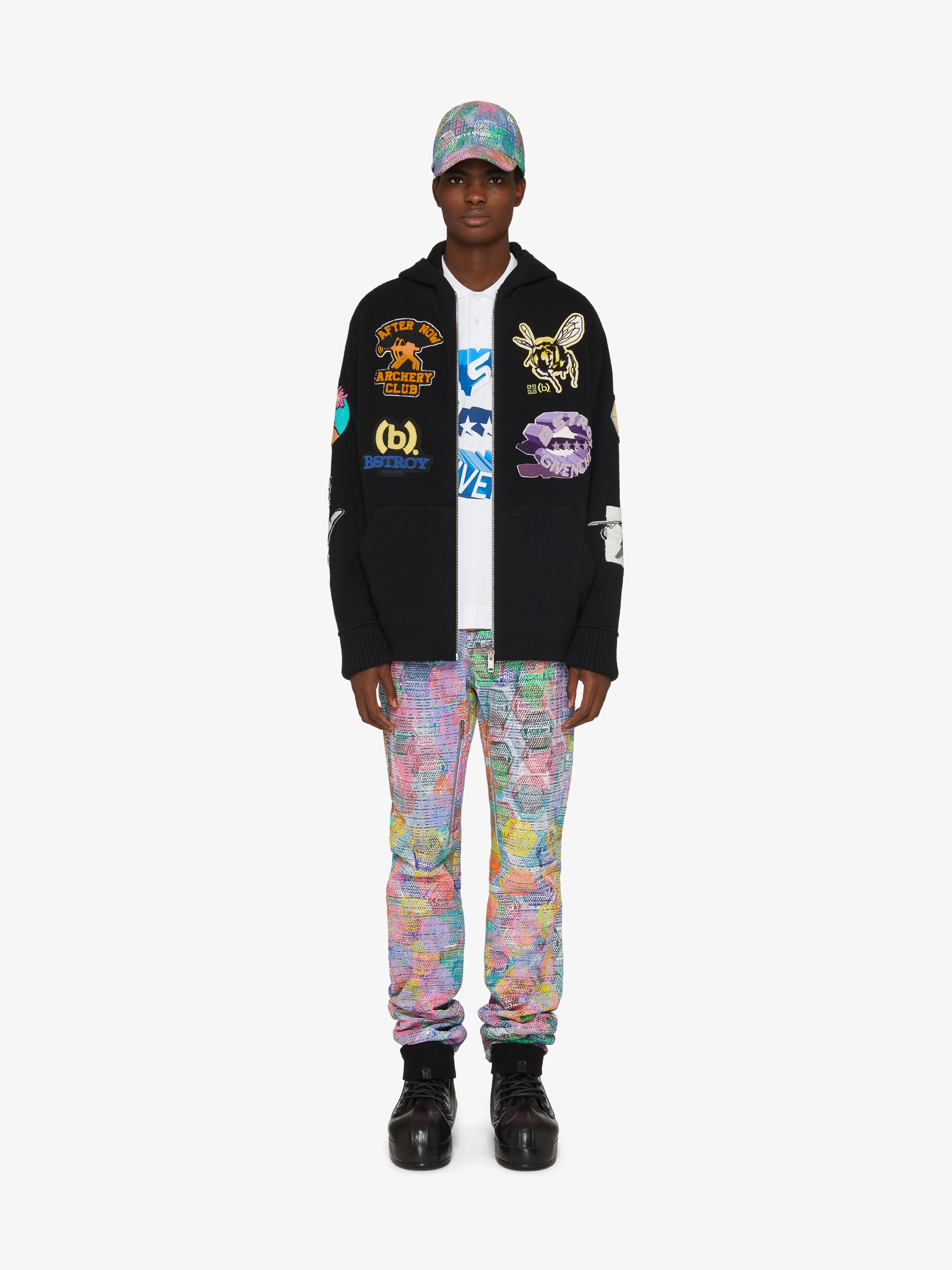 STRAIGHT FIT JEANS IN 4G DENIM WITH ALL-OVER PATCH PRINT - 2