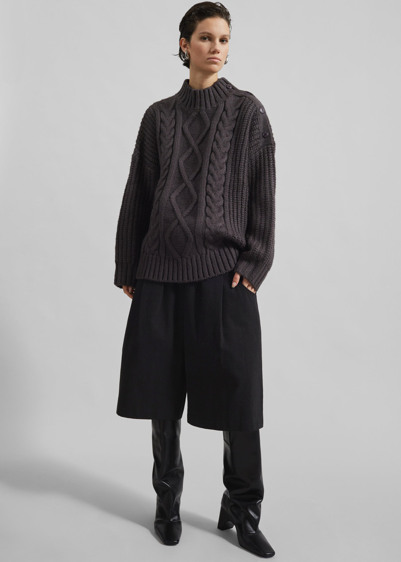 Cedar Bermuda Shorts - Black 10