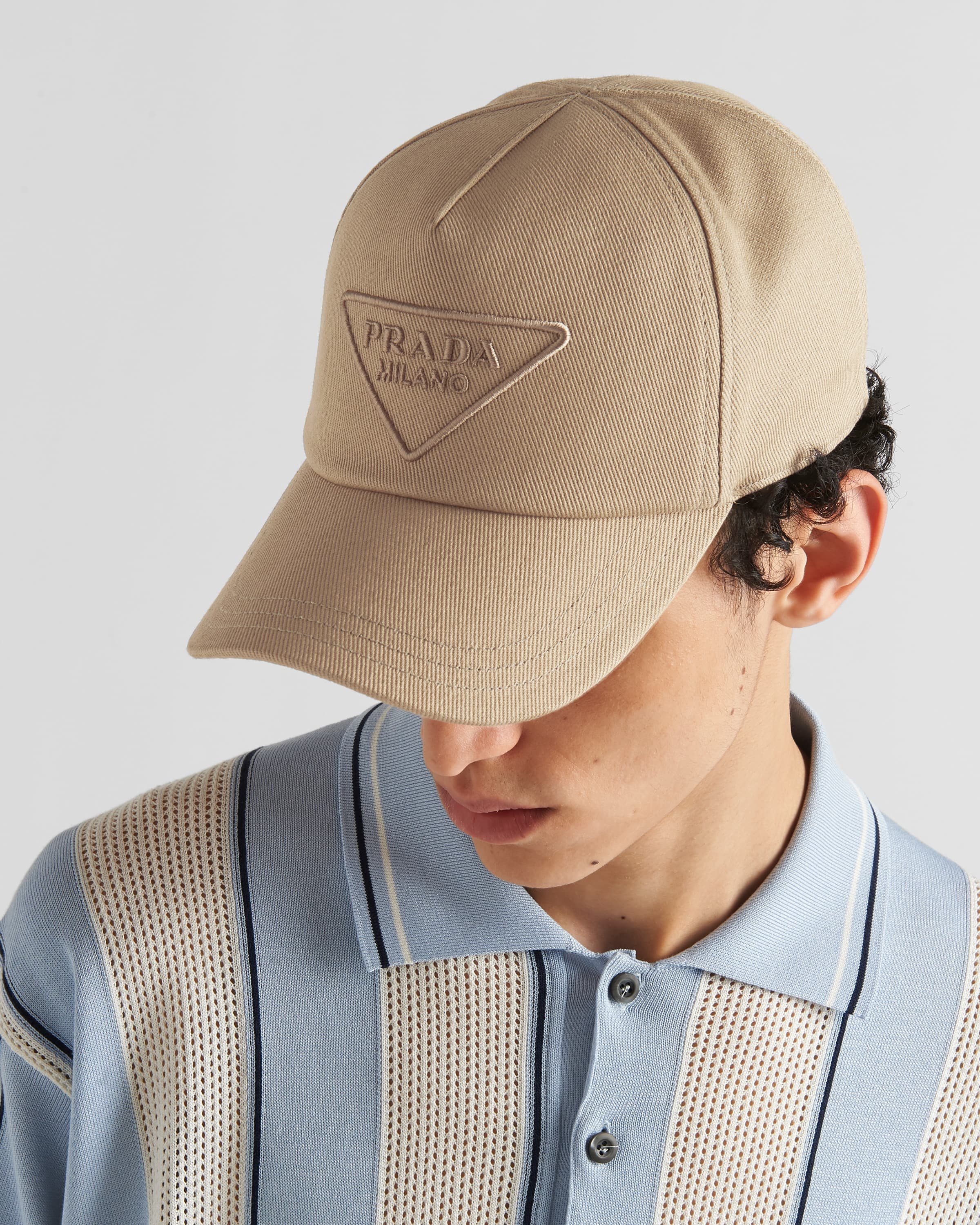 Prada embroidered logo baseball cap - Black