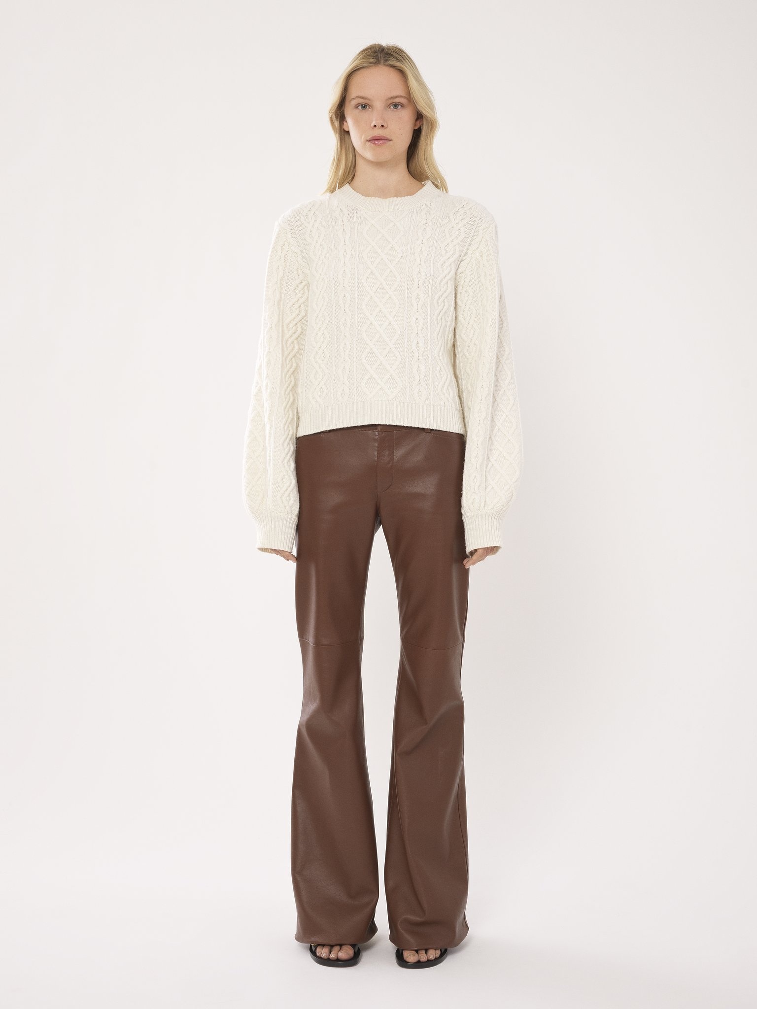 GENEROUS CABLE-KNIT SWEATER - 4