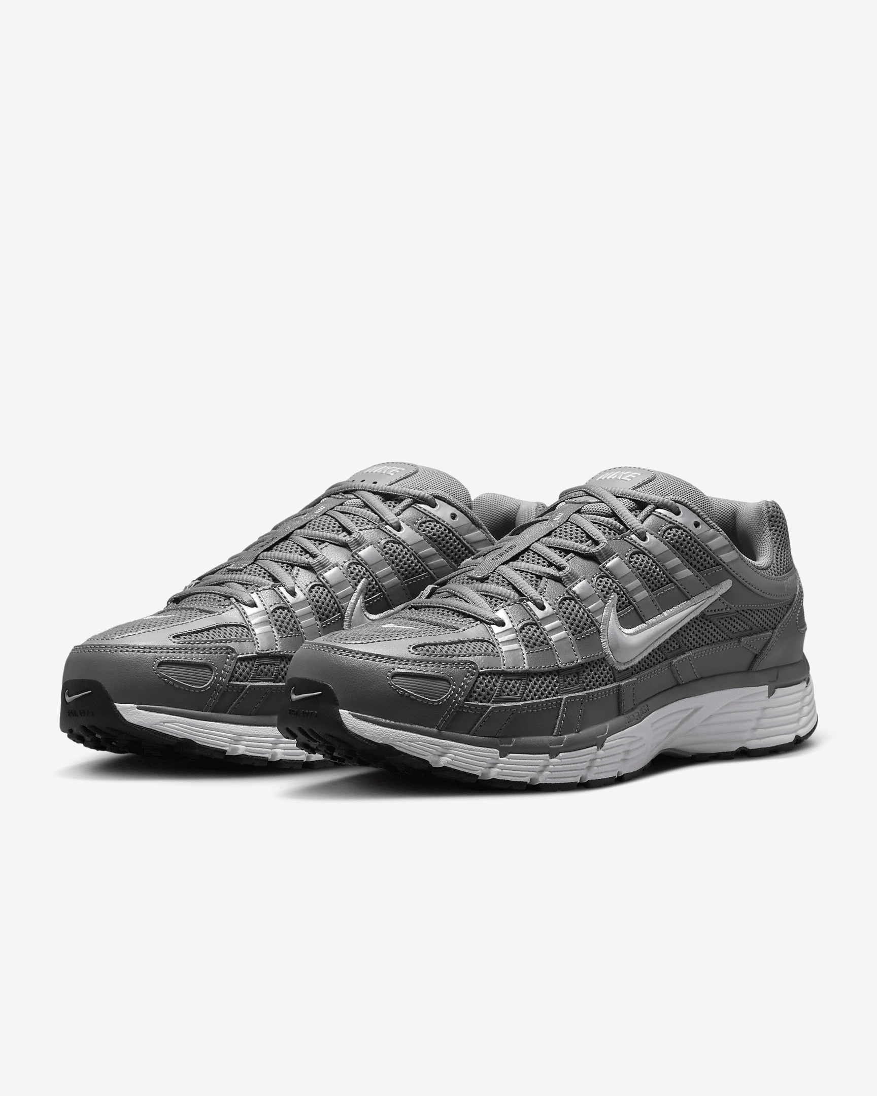 Nike Men's P-6000 Shoes - 5